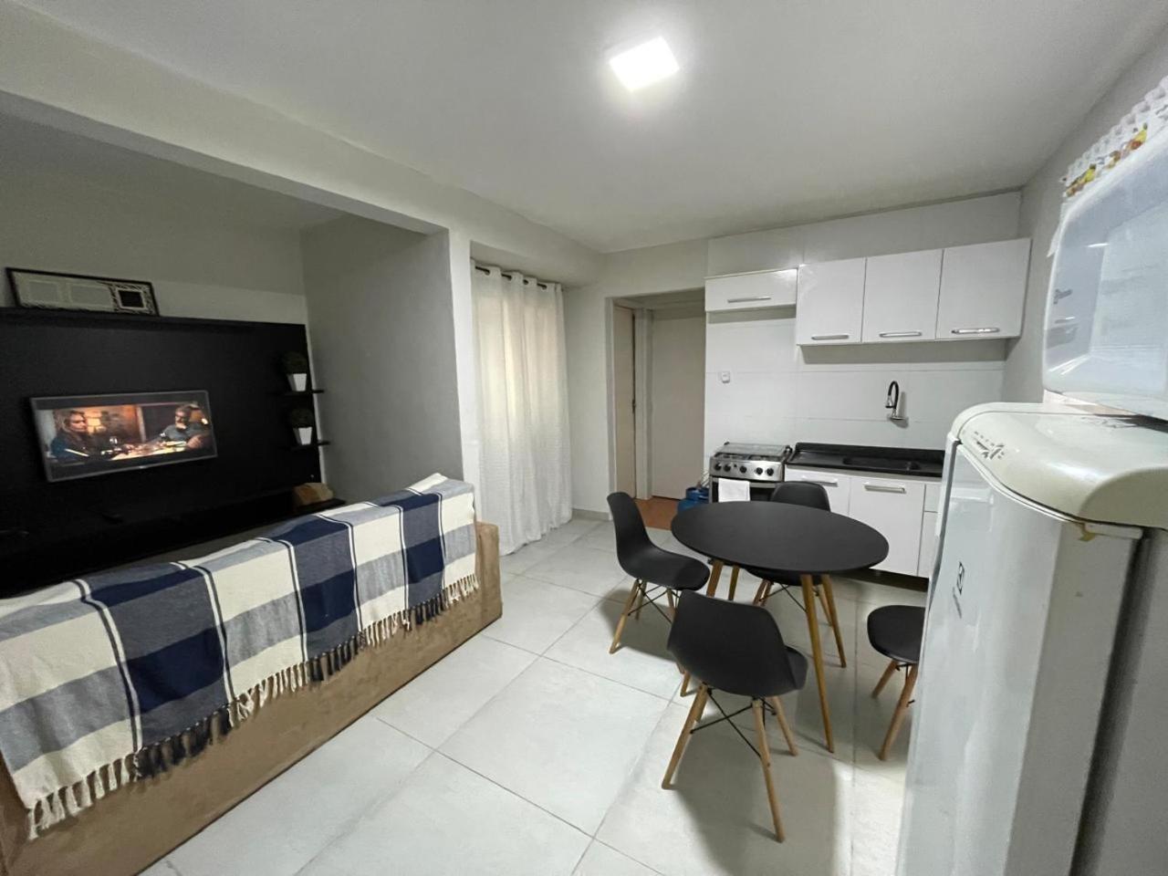 Casa Fundos Eco City 03 Simples E Confortavel Com 2 Quartos E Garagem Curitiba Kültér fotó