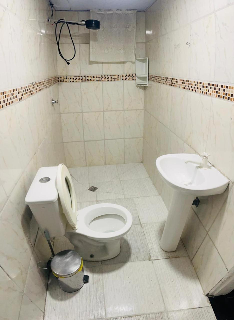 Casa Fundos Eco City 03 Simples E Confortavel Com 2 Quartos E Garagem Curitiba Kültér fotó