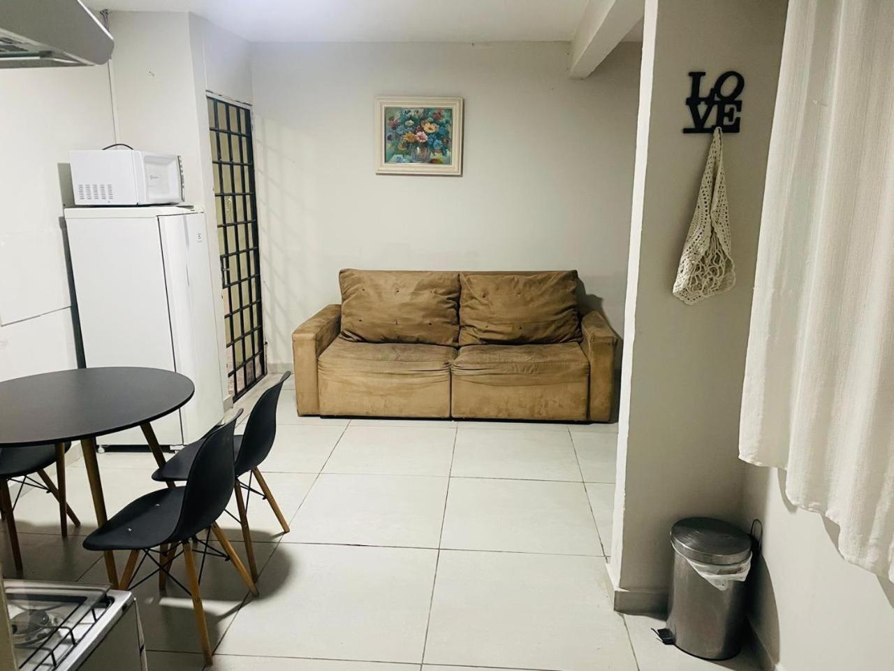 Casa Fundos Eco City 03 Simples E Confortavel Com 2 Quartos E Garagem Curitiba Kültér fotó